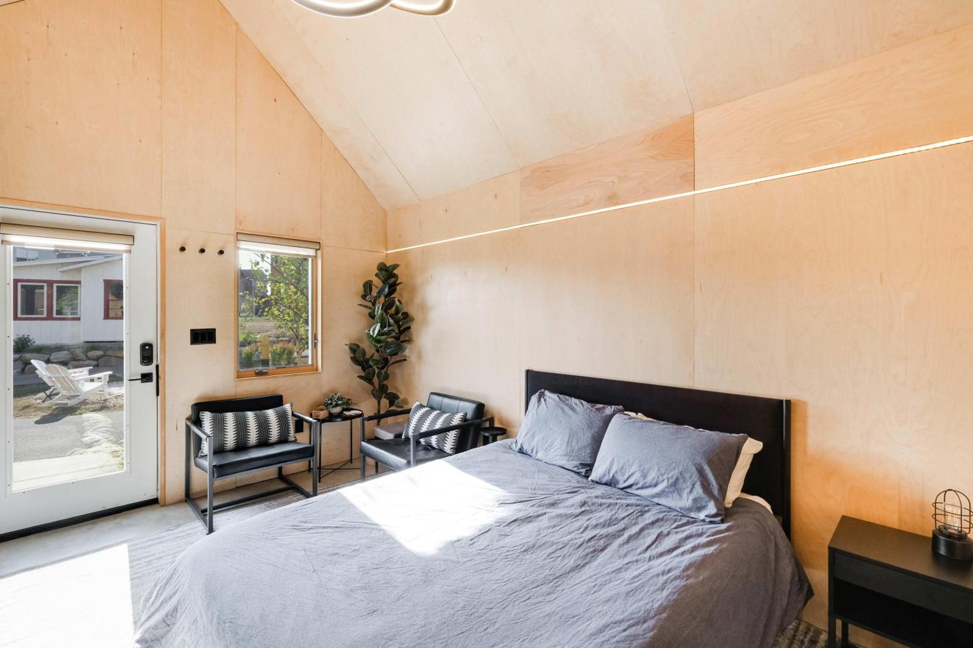 Bunkies- The Hold Villa Ottawa Kültér fotó